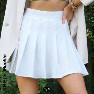 white tennis skirt